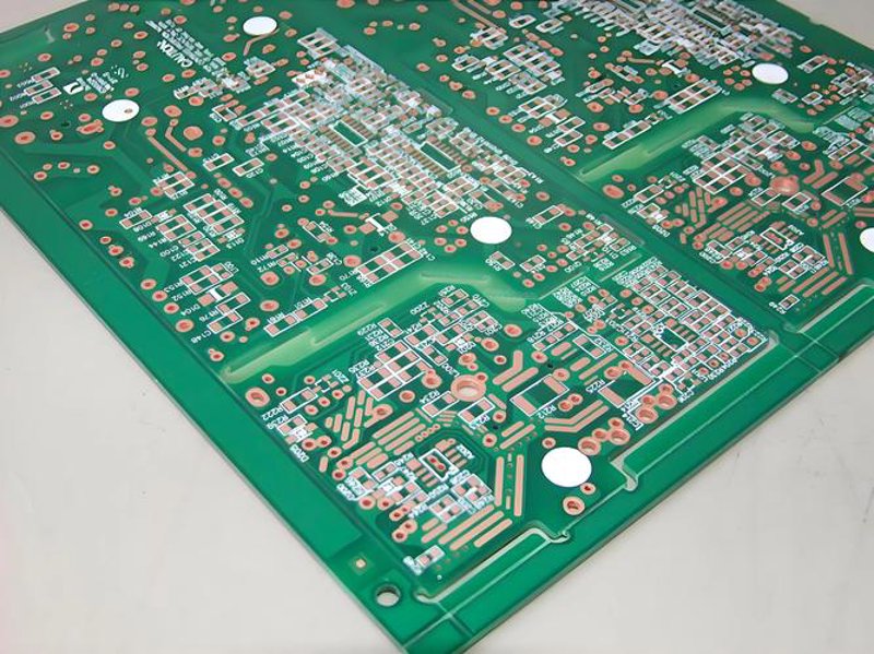 PCB线路板定制：精密工艺与创新技术的融合